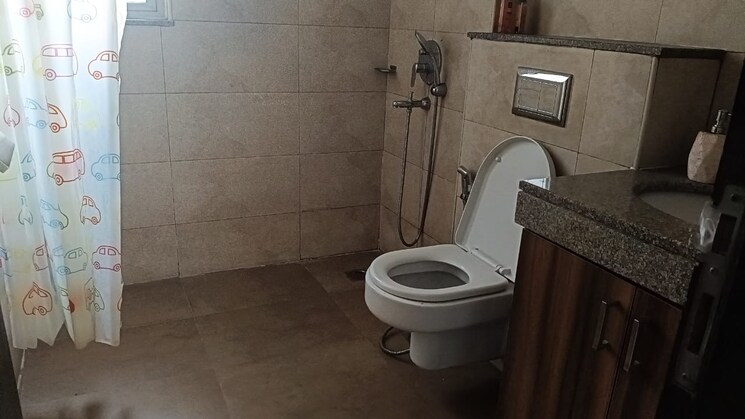 Bathroom, tata-primanti-executive-floors 4 Bedroom 3250 Sq.Ft. Apartment In Sector 72 Gurgaon 8929604