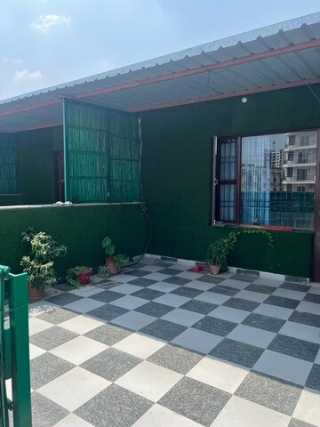 Parking in 3 BHK Apartment at Skynet Towers, Patiala Road – for Rent