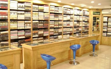 Shop For Sale in Phoolbagan