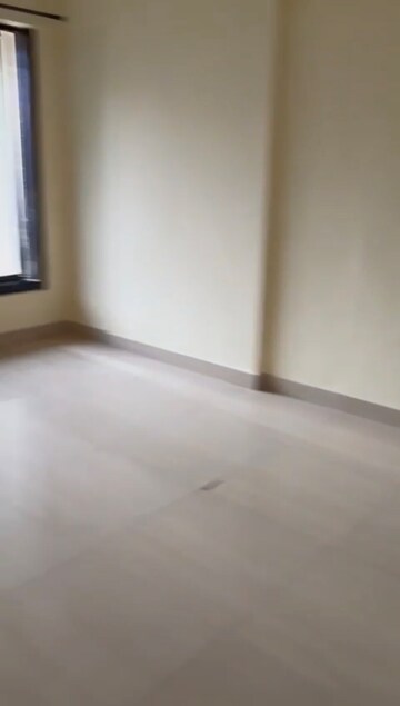 Room in 2 BHK Apartment at Shree Vallabh Tower, Malad West – for Rent