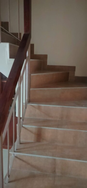 Staircase in 3 BHK Apartment at Vijay Ratan Vihar, Sector 15 – for Rent