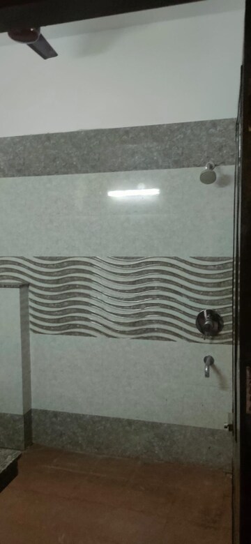 Bathroom in 3 BHK Apartment at Vijay Ratan Vihar, Sector 15 – for Rent