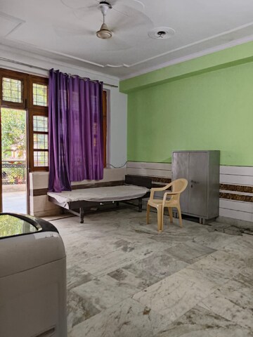 Living Room in 2 BHK Independent House at Sector 22b – for Rent