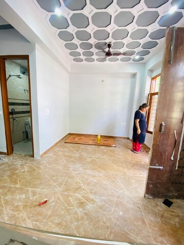 Parking in 1 BHK Builder Floor at Palam Vihar Residents Association, Palam Vihar – for Rent