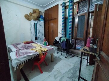 Bedroom in 2 BHK Builder Floor at Kesar Garden Apartments, Sector 48 – for Rent