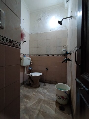 Bathroom in 2 BHK Builder Floor at Kesar Garden Apartments, Sector 48 – for Rent