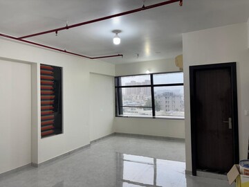 Room in  Office Space at Navrangpura – for Rent