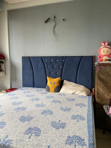 Bedroom in 3 BHK Apartment at Dhakoli – for Rent
