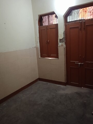 Room in 2 BHK Builder Floor at Saroop Nagar – for Rent