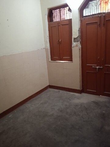 2 BHK Builder Floor For Rent in Saroop Nagar