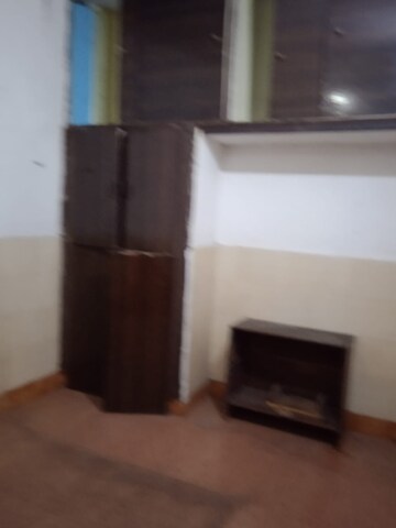 Furnished Amenities in 2 BHK Builder Floor at Saroop Nagar – for Rent