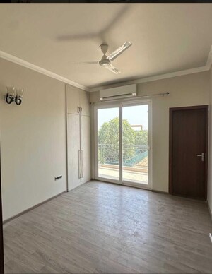 Room in 3 BHK Apartment at Signature Global Park 4 and 5, Sohna Sector 36 – for Sale
