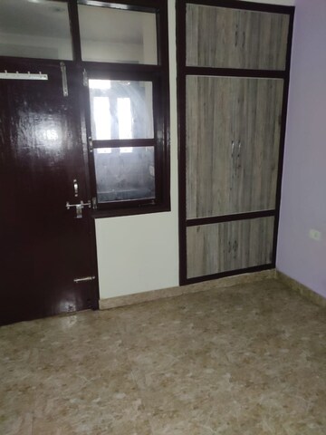 Room in 1 BHK Builder Floor at Palam Vihar Residents Association, Palam Vihar – for Rent
