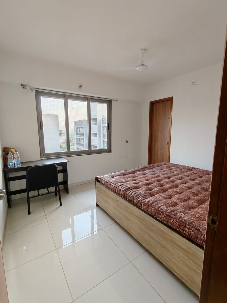 Bedroom, shivalik-sharda-park-view-2 3 Bedroom 1505 Sq.Ft. Apartment In Shela Ahmedabad 8929815