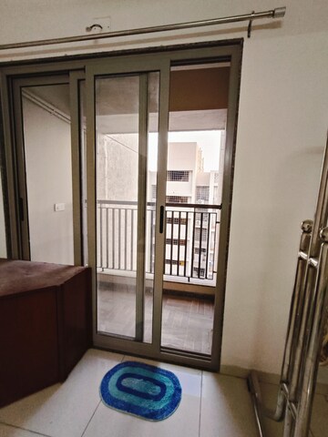 Room in 3 BHK Apartment at Shivalik Sharda Park View 2, Shela – for Rent