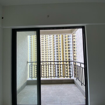 Room in 3 BHK Apartment at Runwal Gardens Phase 2, Kalyan Shilphata Road – for Rent