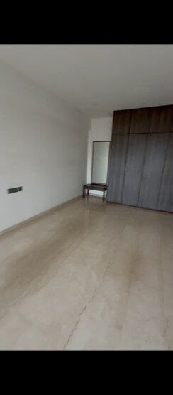 3 BHK Apartment For Sale in Rustomjee Oriana