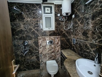 Bathroom in 3 BHK Builder Floor at Gupta Awas, Sector 43 – for Rent