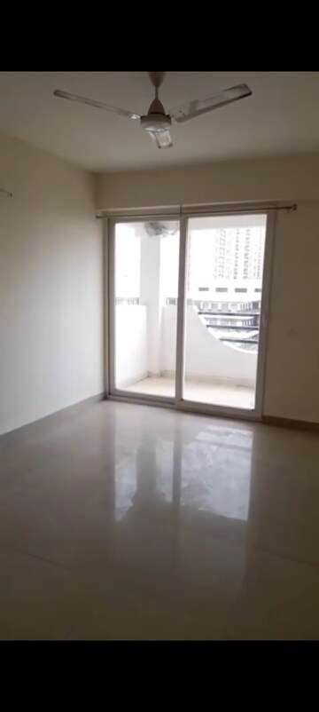 Room in 3 BHK Apartment at SS The Coralwood, Sector 84 – for Rent