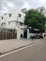 6+ BHK + Servant Room,Extra Room 6000 Sq.Ft. Independent House in Mahanagar