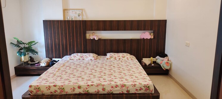 Bedroom, vashi sector 7 4 Bedroom 7500 Sq.Ft. Independent House In Vashi Sector 7 Navi Mumbai 8929928