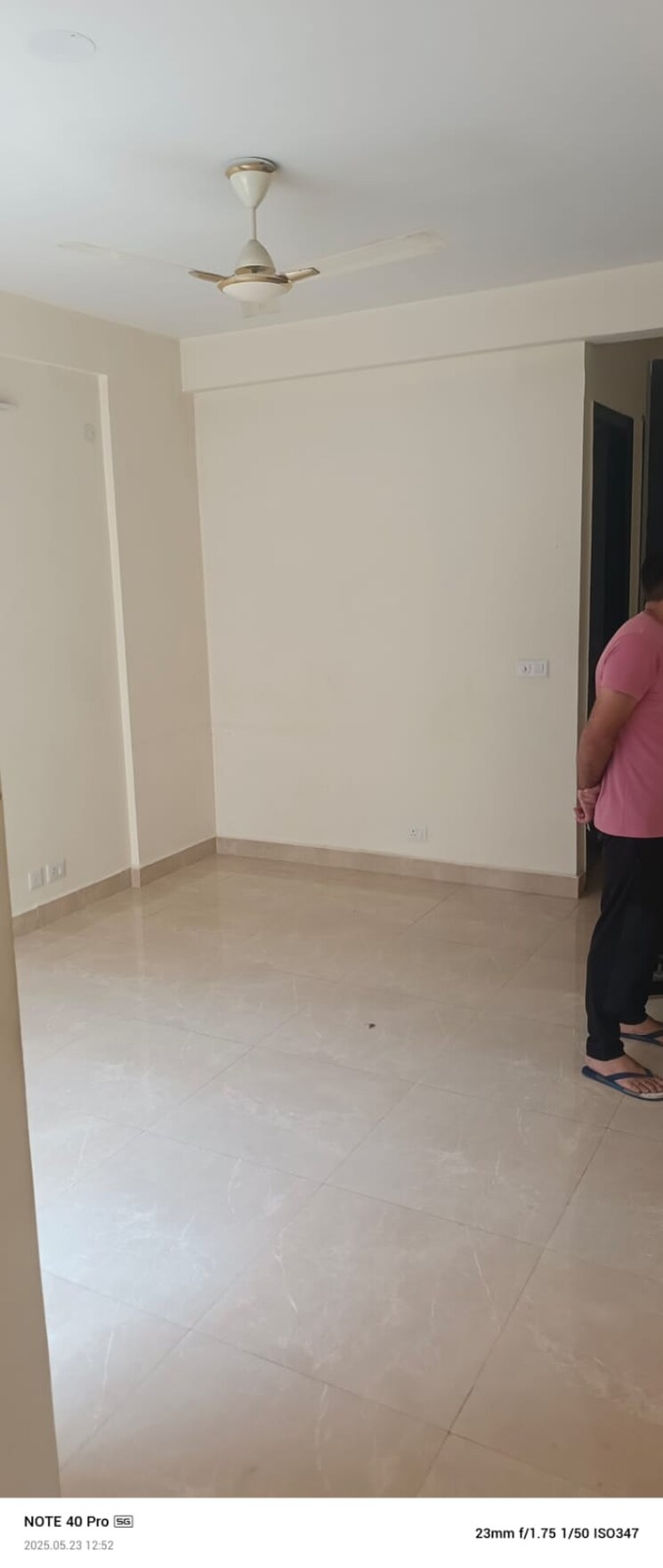 Room, signature-global-park 2 Bedroom 822 Sq.Ft. Apartment In Sohna Sector 36 Gurgaon 8929950