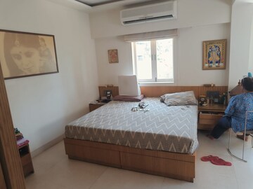 Bedroom in 2 BHK Apartment at Hanuman Sharan CHS, Cumbala Hill – for Sale