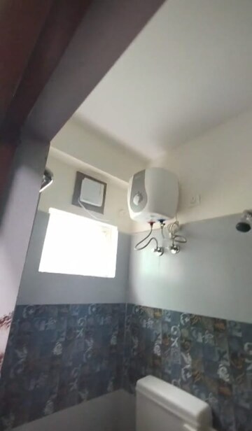 Room in 3 BHK Apartment at Pragathi Nagar – for Rent