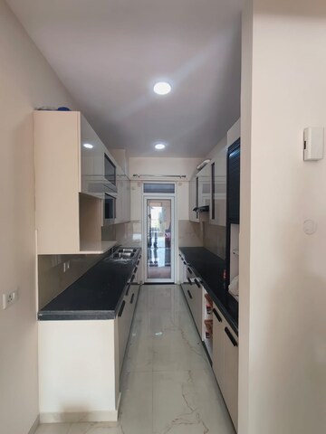 Building Lobby in 2.5 BHK Builder Floor at Smart World Gems, Sector 89 – for Sale