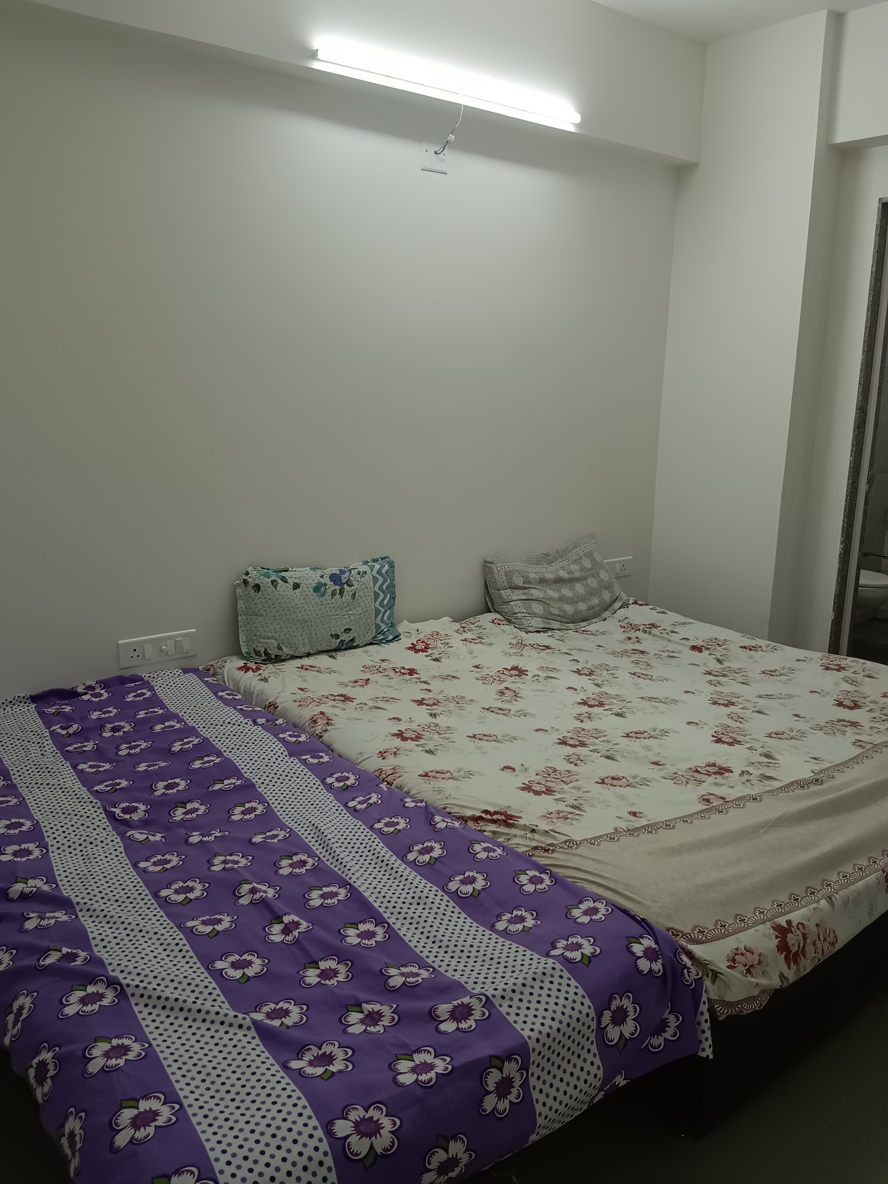 3 BHK + Pooja Room Apartment For Rent in Goyal Orchid Valley