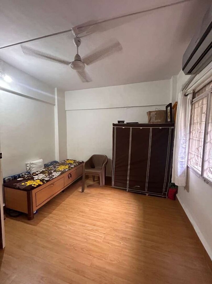 Bedroom, kandivali east 1 RK 315 Sq.Ft. Apartment In Kandivali East Mumbai 8929993