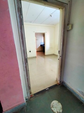 Bathroom in 1 BHK Apartment at Panchratna Heights CHS Kandivali West, Kandivali West – for Rent