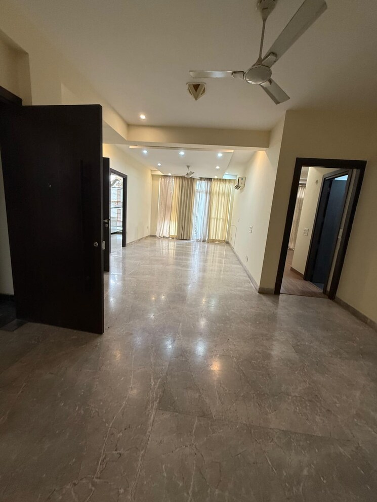Room, huda-staff-colony 3 Bedroom 2000 Sq.Ft. Builder Floor In Sector 46 Gurgaon 8930017