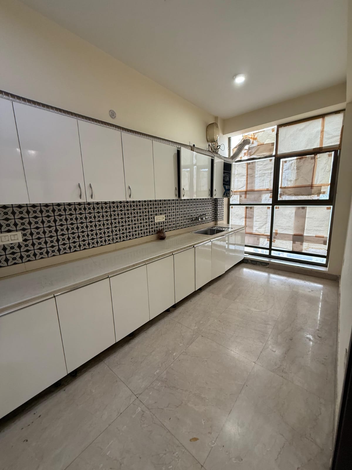 3 BHK 2000 Sq.Ft. Builder Floor in Huda Staff Colony