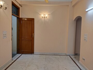Room in 2 BHK Apartment at Khirki Extension – for Rent