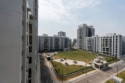3 BHK + Servant Room Apartment For Sale in Vatika Lifestyle Homes