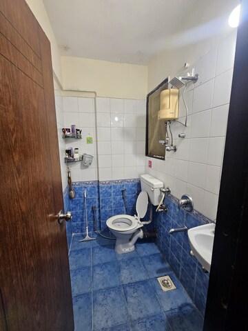 Master Bedroom in 1 BHK Apartment at Bhoomi Park, Malad West – for Rent