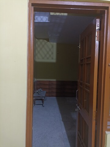Room in 1.5 BHK Builder Floor at RWA Apartments Sector 41, Sector 41 – for Rent