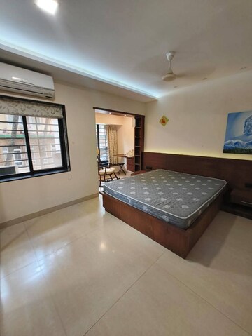 Room in 1 BHK Apartment at Suraj CHS Juhu, Juhu – for Rent