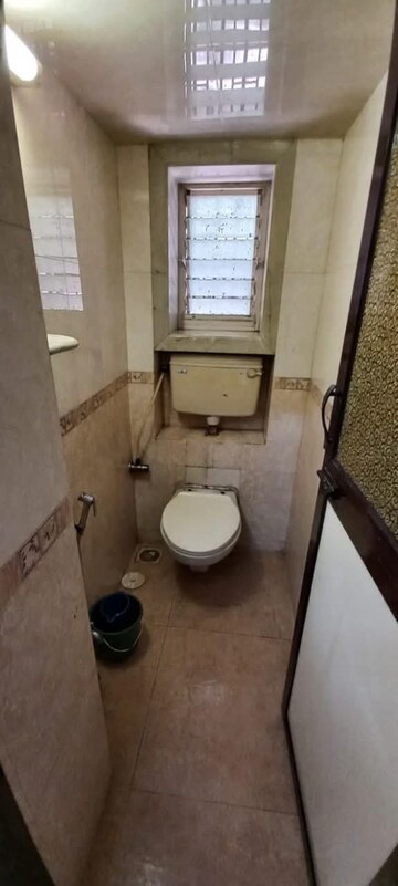 Bathroom in 1 BHK Apartment at Andheri East – for Rent