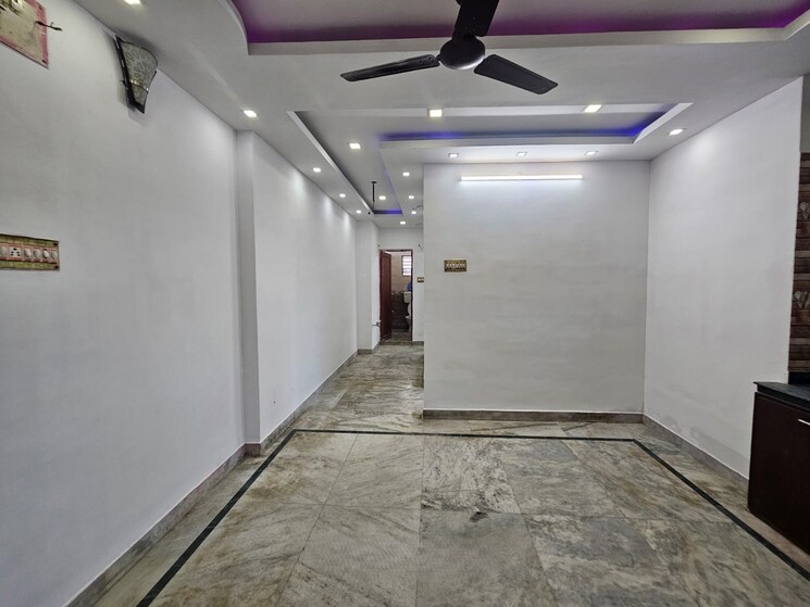 Room, behala chowrasta 2 Bedroom 750 Sq.Ft. Builder Floor In Behala Chowrasta Kolkata 8930111