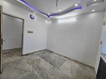 Room in 2 BHK Builder Floor at Behala Chowrasta – for Sale
