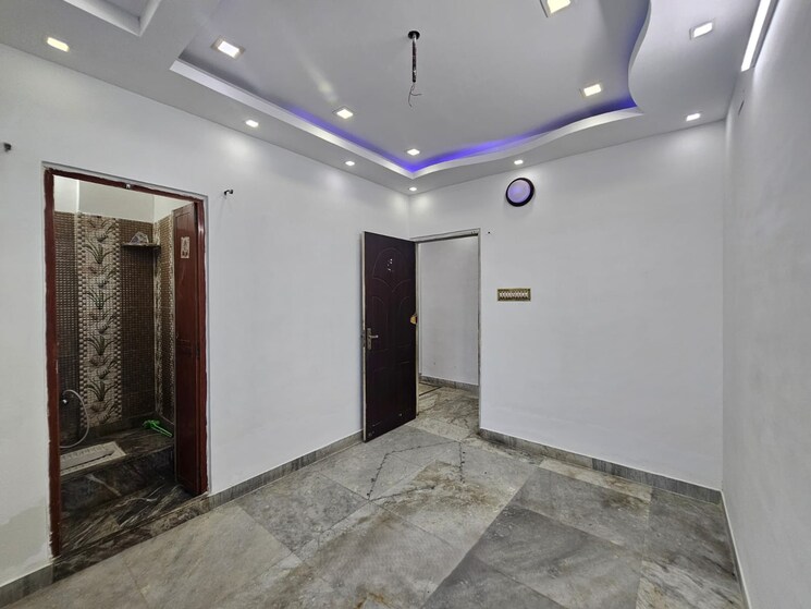 Room, behala chowrasta 2 Bedroom 750 Sq.Ft. Builder Floor In Behala Chowrasta Kolkata 8930111