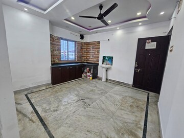 Room in 2 BHK Builder Floor at Behala Chowrasta – for Sale