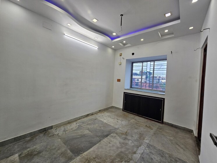 Room, behala chowrasta 2 Bedroom 750 Sq.Ft. Builder Floor In Behala Chowrasta Kolkata 8930111