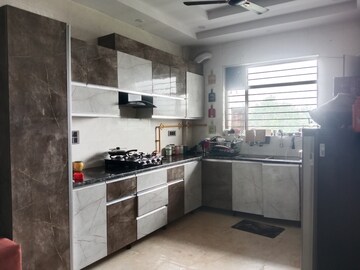 Kitchen in 3 BHK Builder Floor at Sector 37 – for Rent