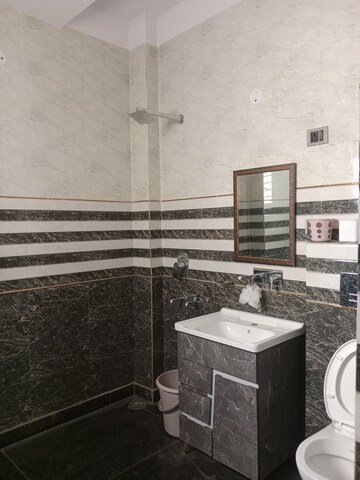 Bathroom in 3 BHK Builder Floor at Sector 37 – for Rent