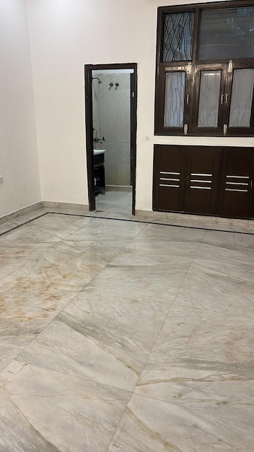 Room in 1 RK Independent House at RWA Residential Society Sector 46, Sector 46 – for Rent