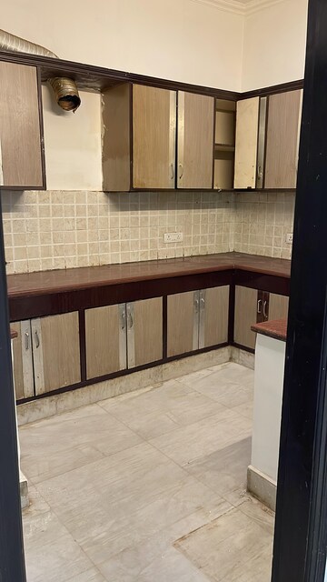 Kitchen in 1 RK Independent House at RWA Residential Society Sector 46, Sector 46 – for Rent