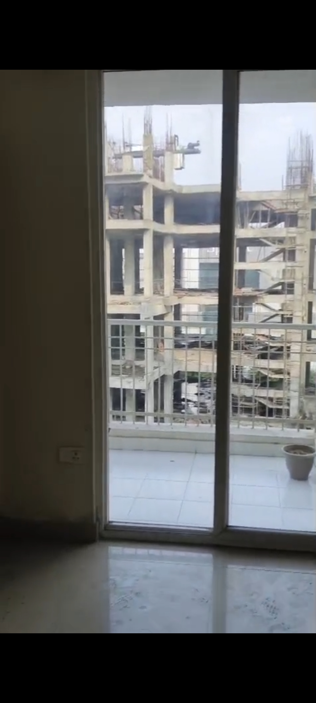 2 BHK + Pooja Room Apartment For Rent in JKG Palm Resort